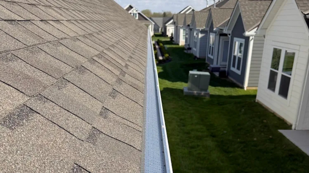 seamless gutters vs sectional gutters